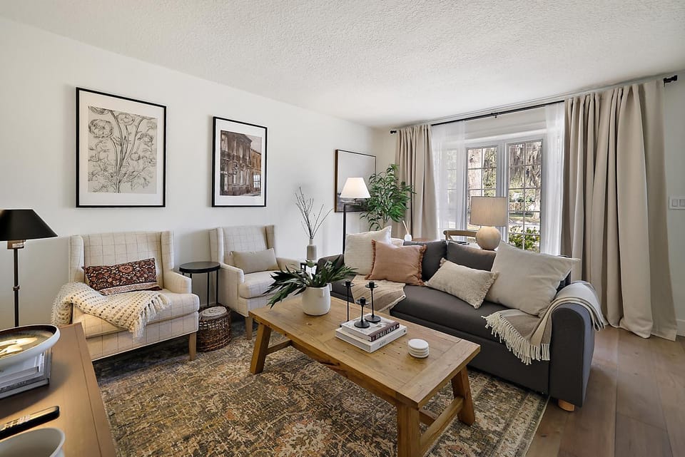 The Tremain - Steps to Downtown w King Bed Villa in Mount Dora