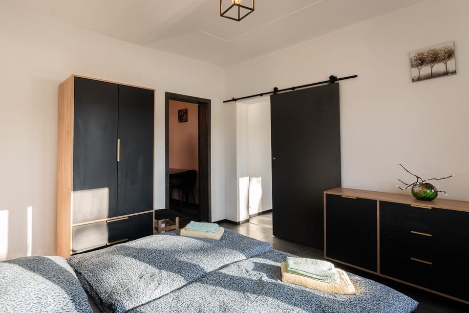 Bed, Bedroom, wardrobe