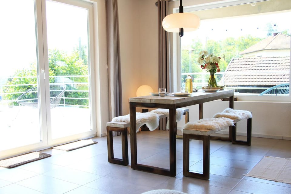 View (from property/room), Seating area, Dining area, Food, kitchen
