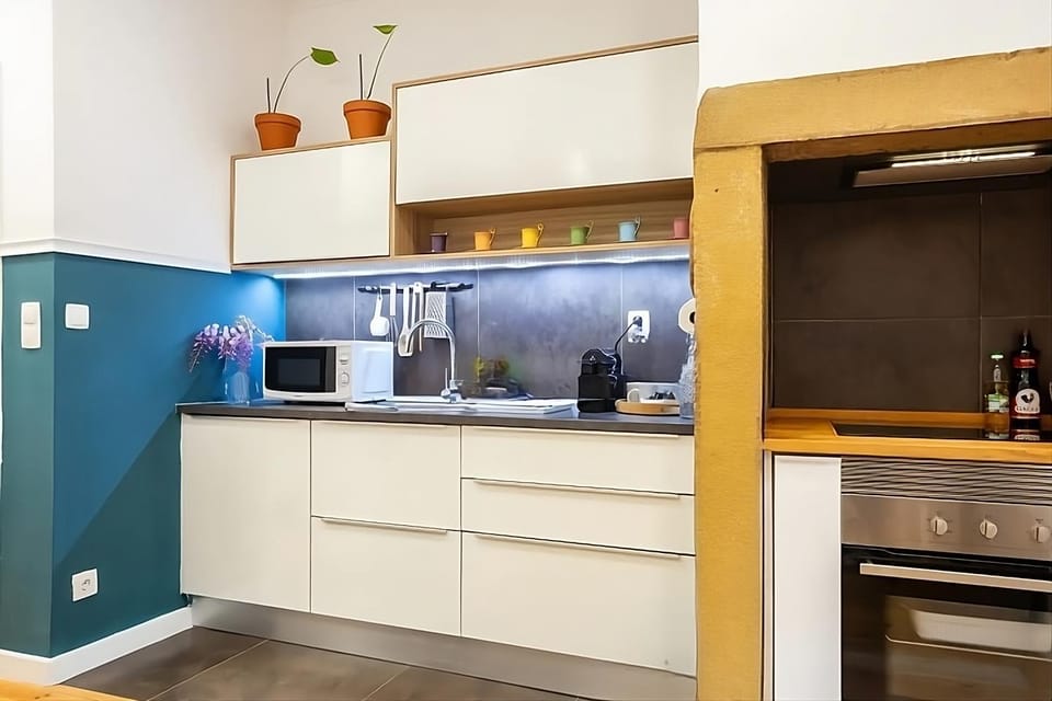 Coffee/tea facilities, Kitchen or kitchenette, dishwasher, minibar, pet friendly, stove