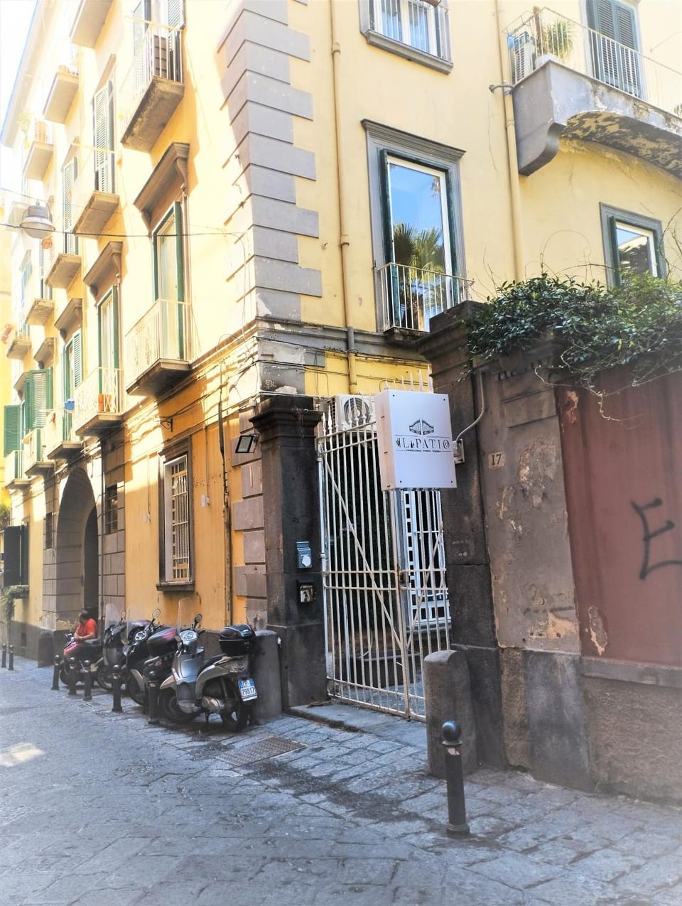 Residence e appartamenti Bausan Apartment hotel in Naples