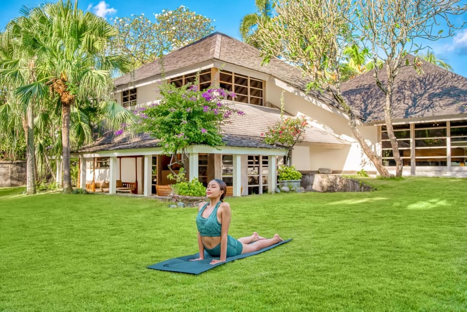Villa Venice - 2000m2 Garden right behind beach Villa in North Kuta