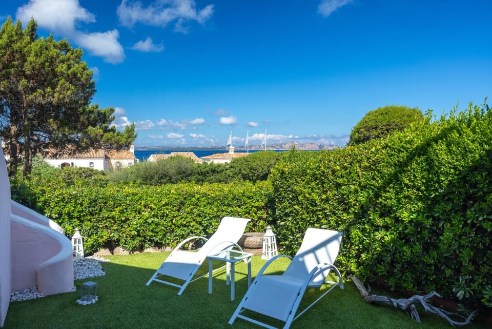 Garden, Sea view, sunbed