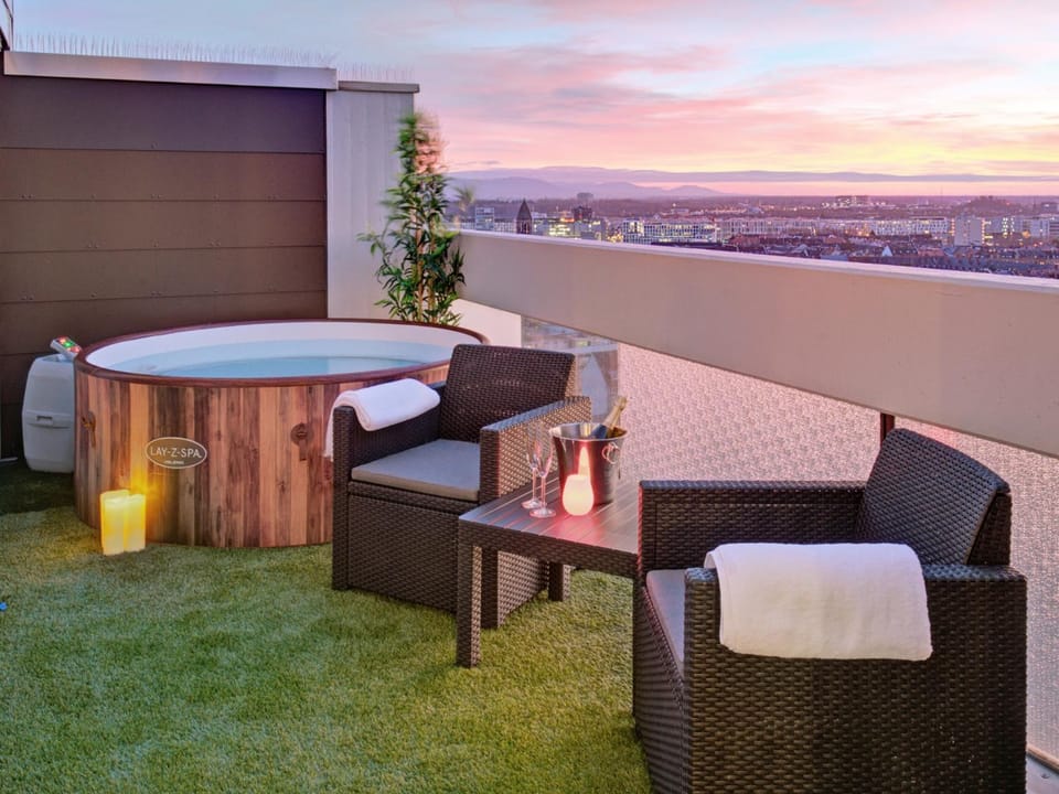 Hot Tub, Hot Tub, View (from property/room), View (from property/room), Balcony/Terrace, Balcony/Terrace