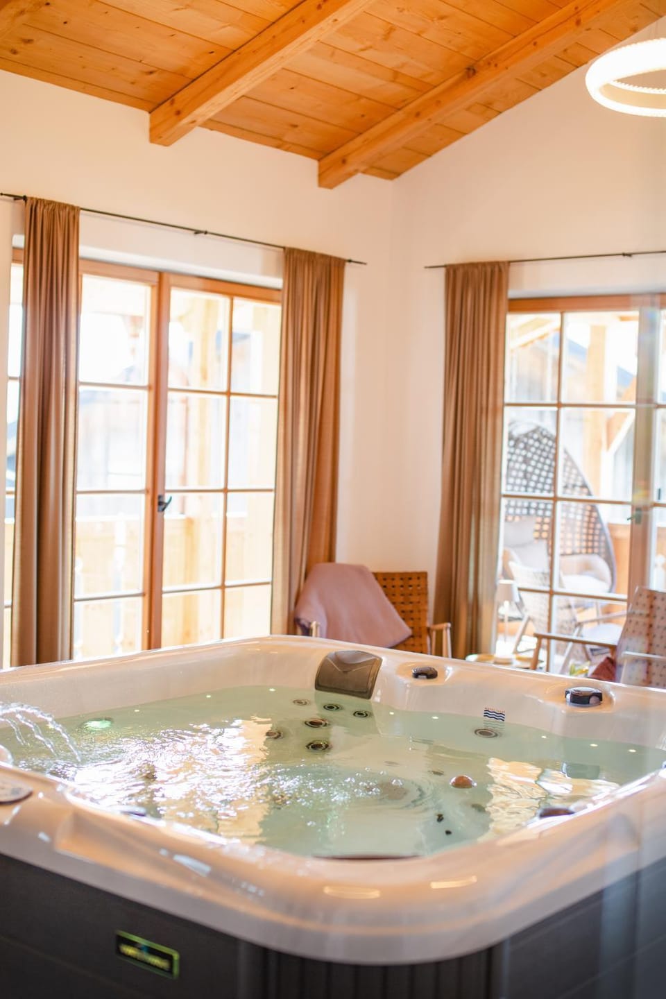 Traumhaftes Chalet mit Sauna und Whirlpool Refugium am Rehberg House in Bavaria