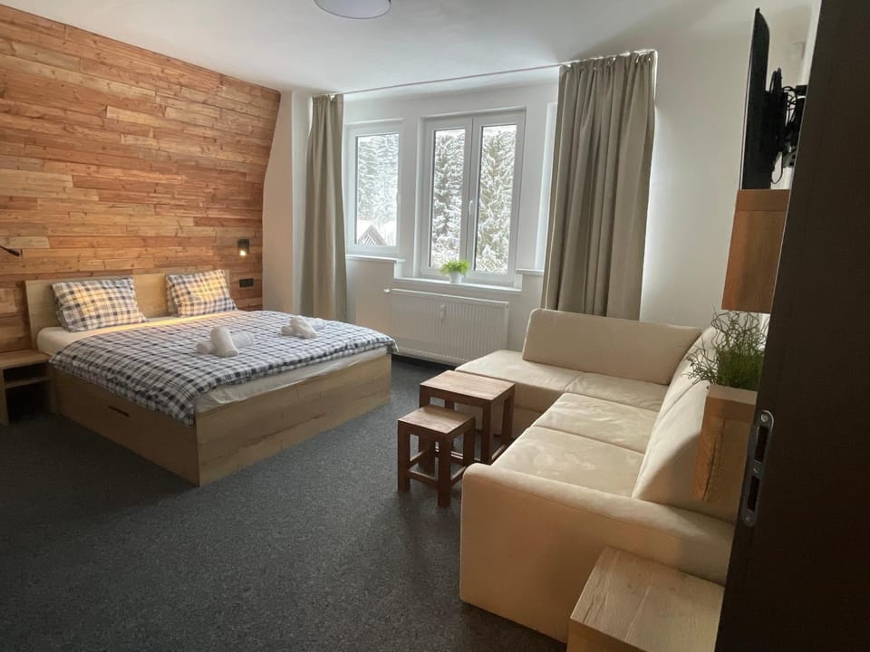 Apartmány Svatý Mikuláš Bed and Breakfast in Lower Silesian Voivodeship