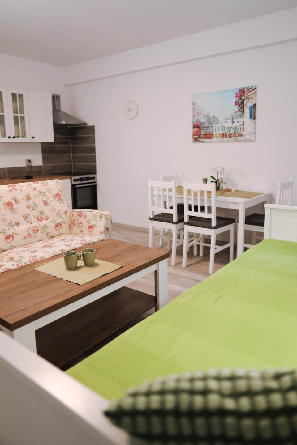 Flower Apartment Apartment in Czechia