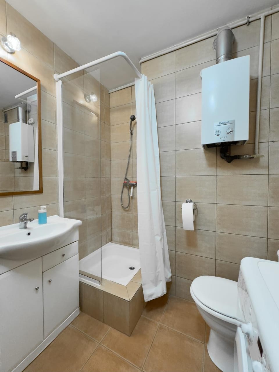 Shower, Toilet, Bathroom