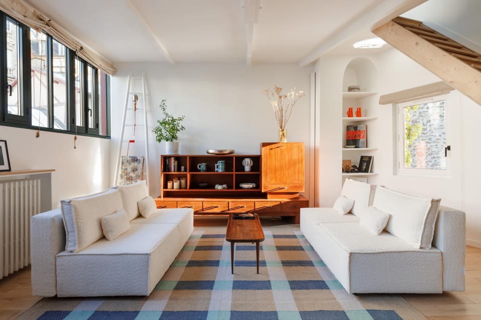 TV and multimedia, Living room, Seating area