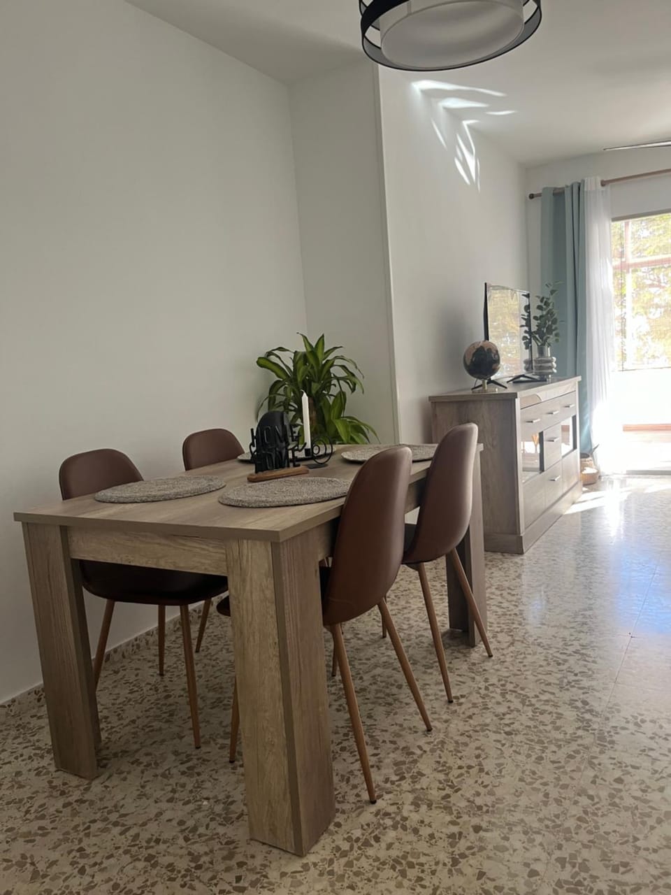 Living room, Dining area