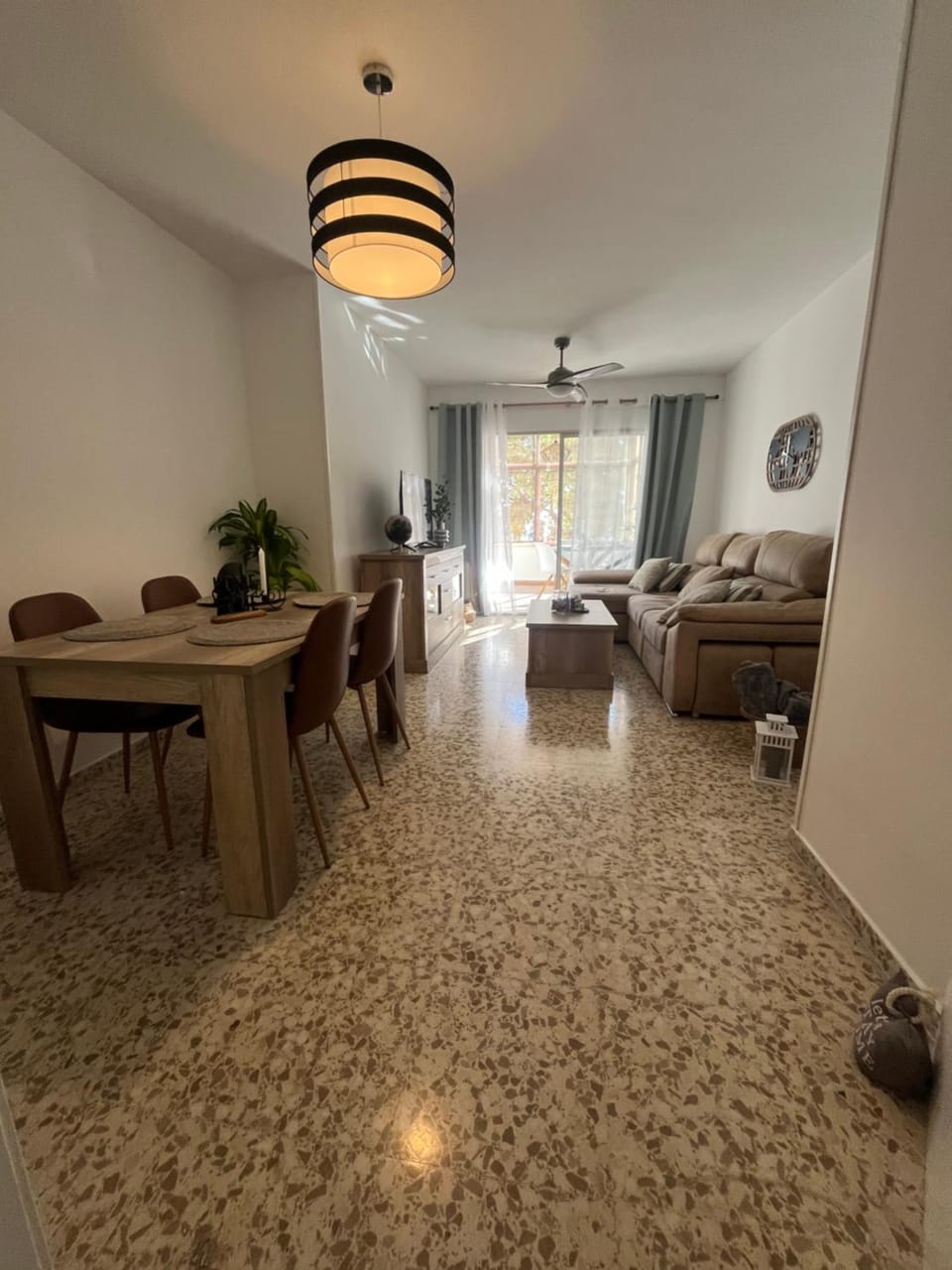 Living room, Dining area