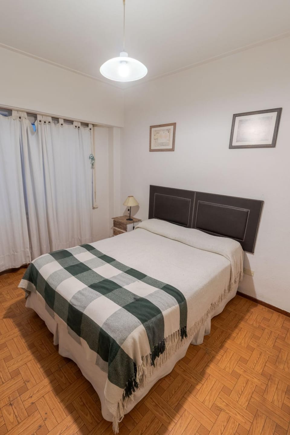 Check and Home - Santa Fe - 5 huéspedes Pleno Centro con balcón a 100 mts de la Peatonal y 200 mts del Mar Apartment in Mar del Plata