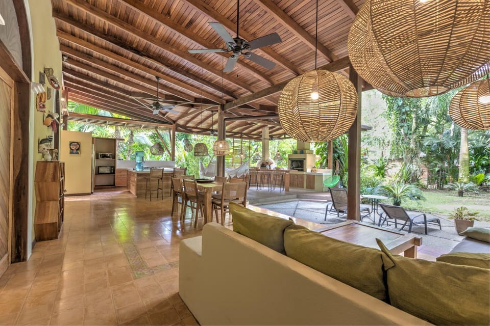 Villa Cabu & Casa Color Caribe Villa in Panama