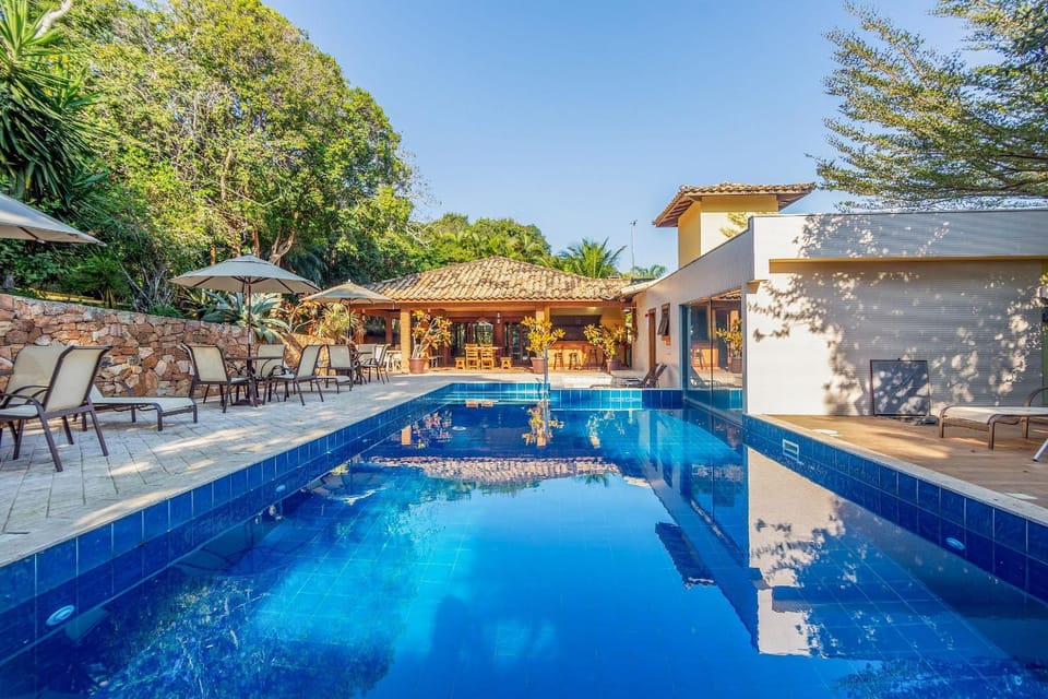 BZ62 Center! Large house, 5 suites and gourmet area House in Armacao dos Buzios