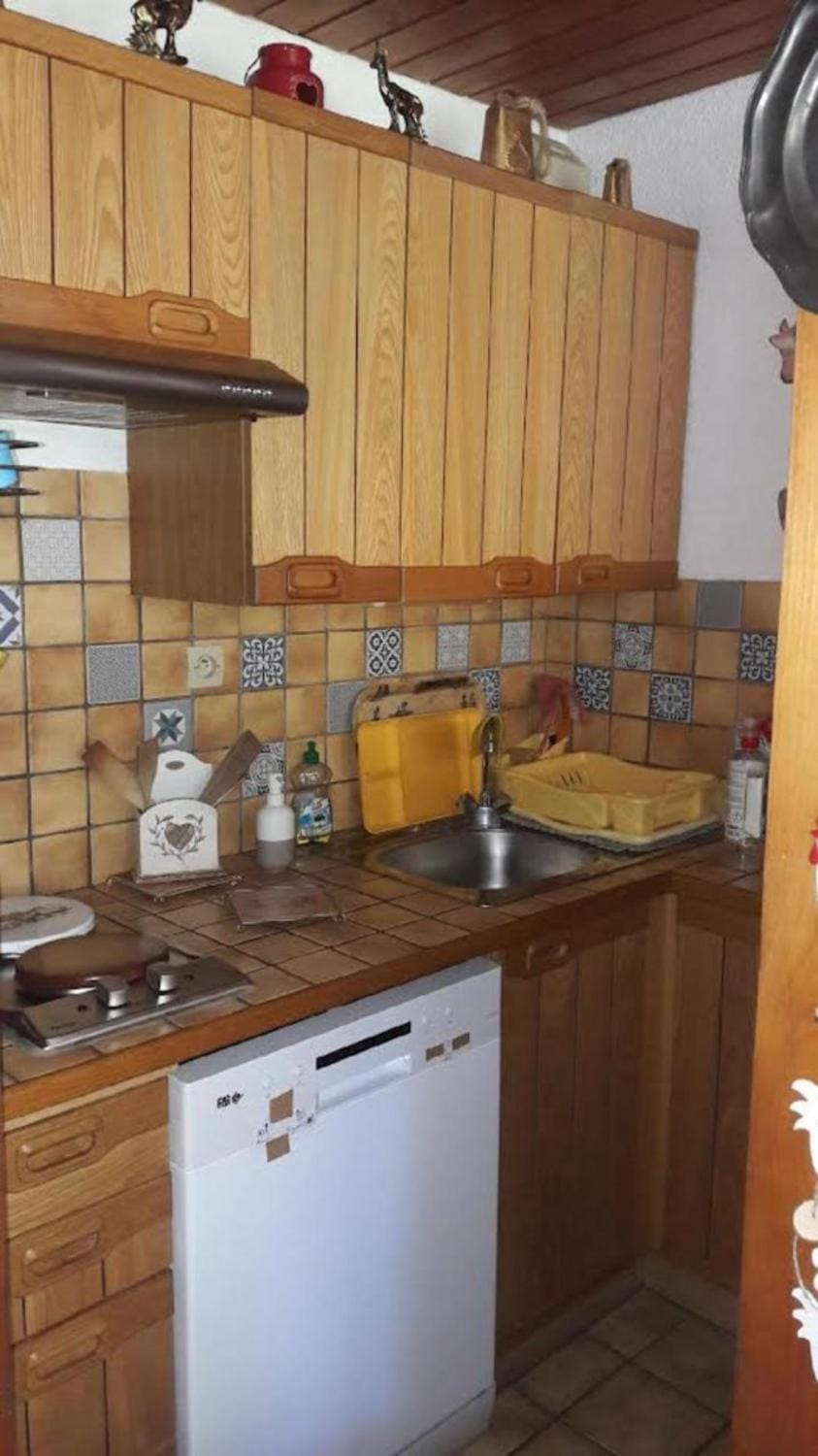 Kitchen or kitchenette, Living room