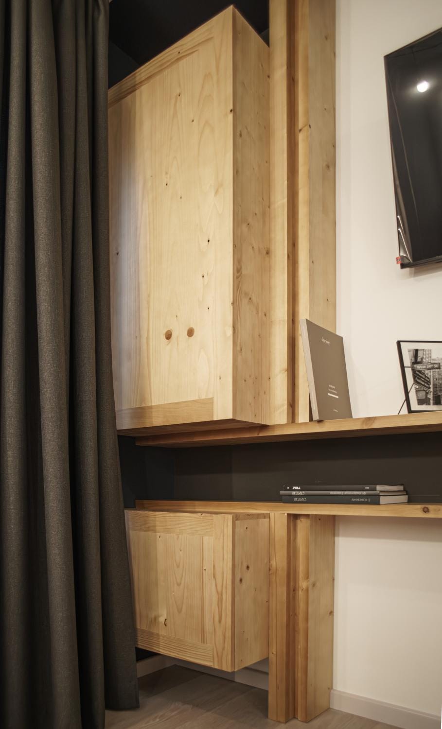 TV and multimedia, Bedroom, wardrobe
