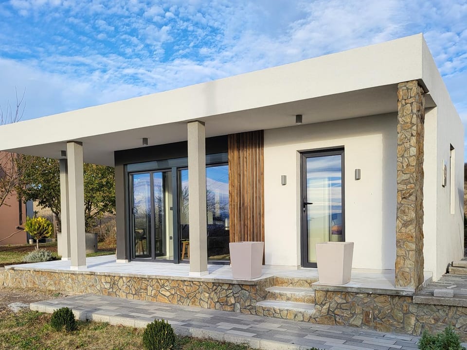 Duos West House in Serbia