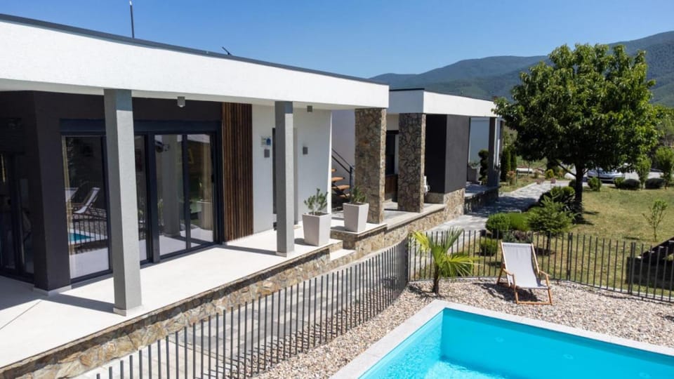 Duos West House in Serbia