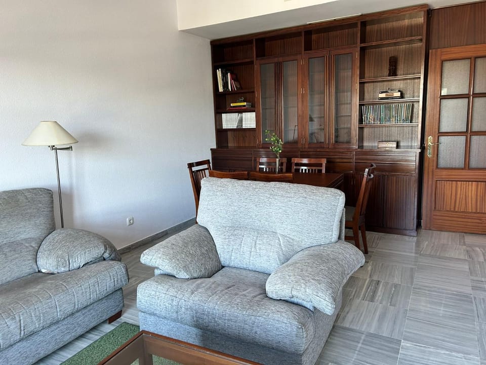 Living room, Dining area, hair dresser