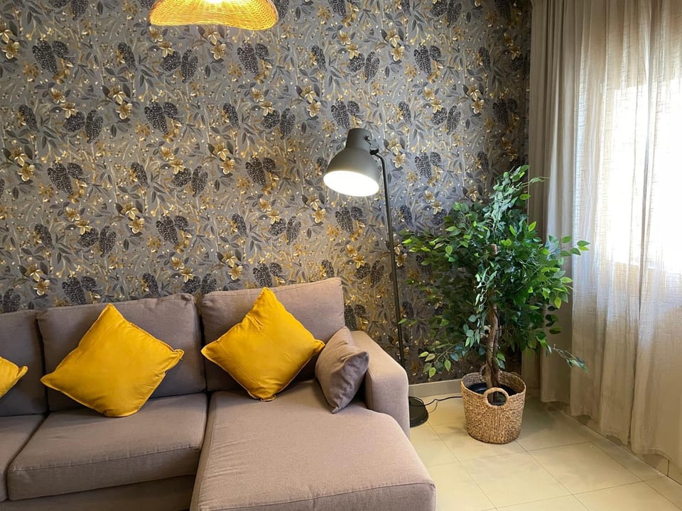 Living room, Seating area