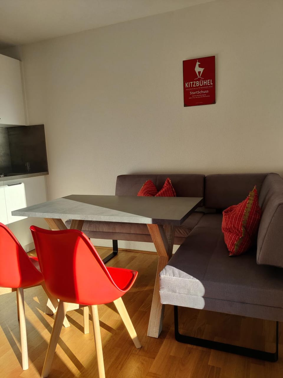 TV and multimedia, Kitchen or kitchenette, Seating area, Dining area