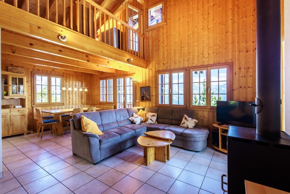 Communal lounge/ TV room, Living room