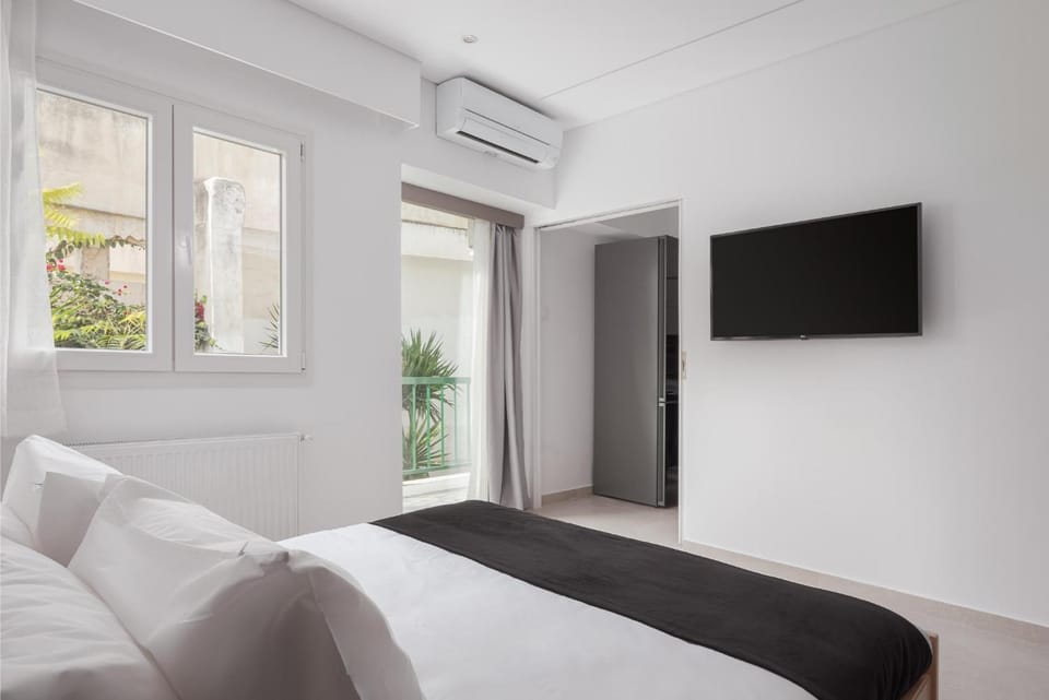 Bed, TV and multimedia, Photo of the whole room, Bedroom, air conditioner