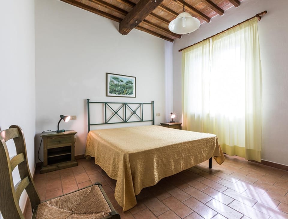 Property building, Living room, Bedroom