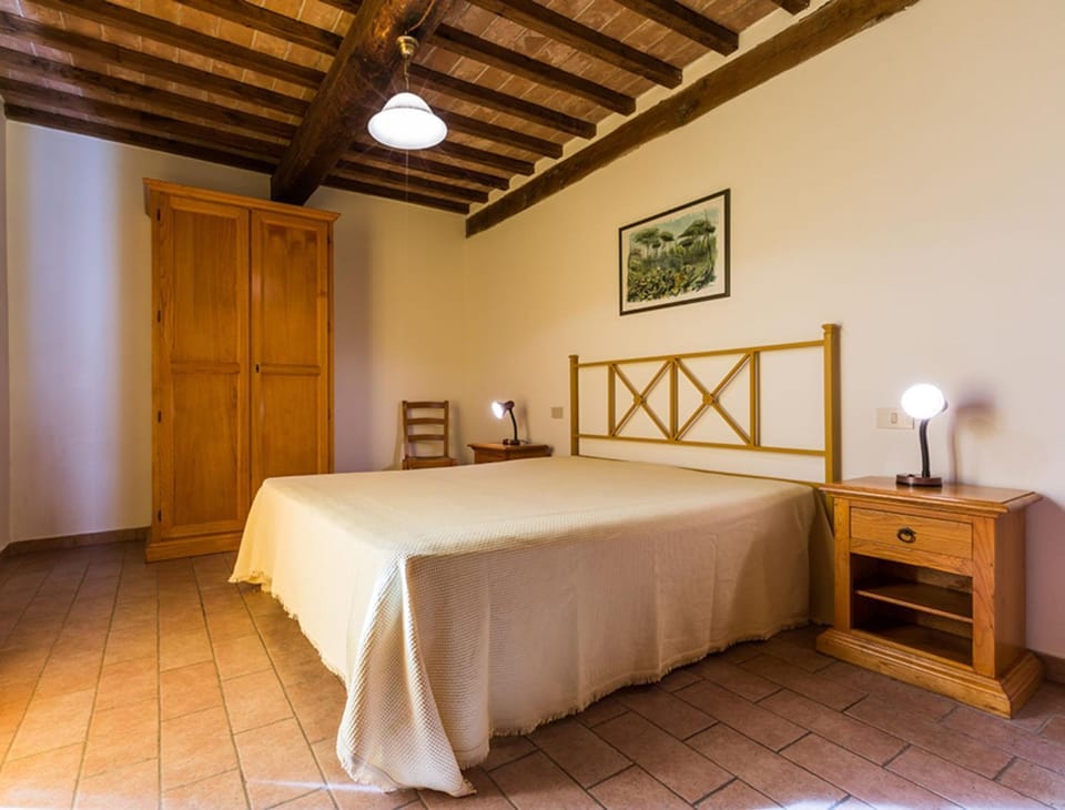 Property building, Living room, Bedroom