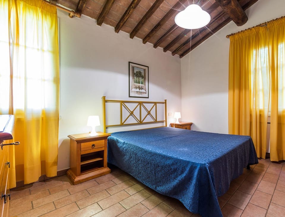 Property building, Living room, Bedroom