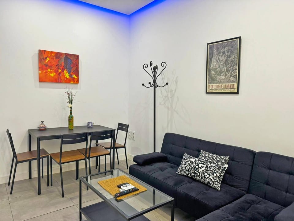 Communal lounge/ TV room, Living room