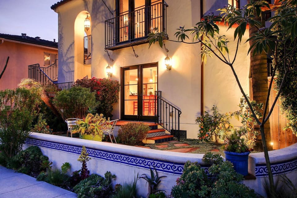 West Beach Villa 5 & 6 House in Santa Barbara