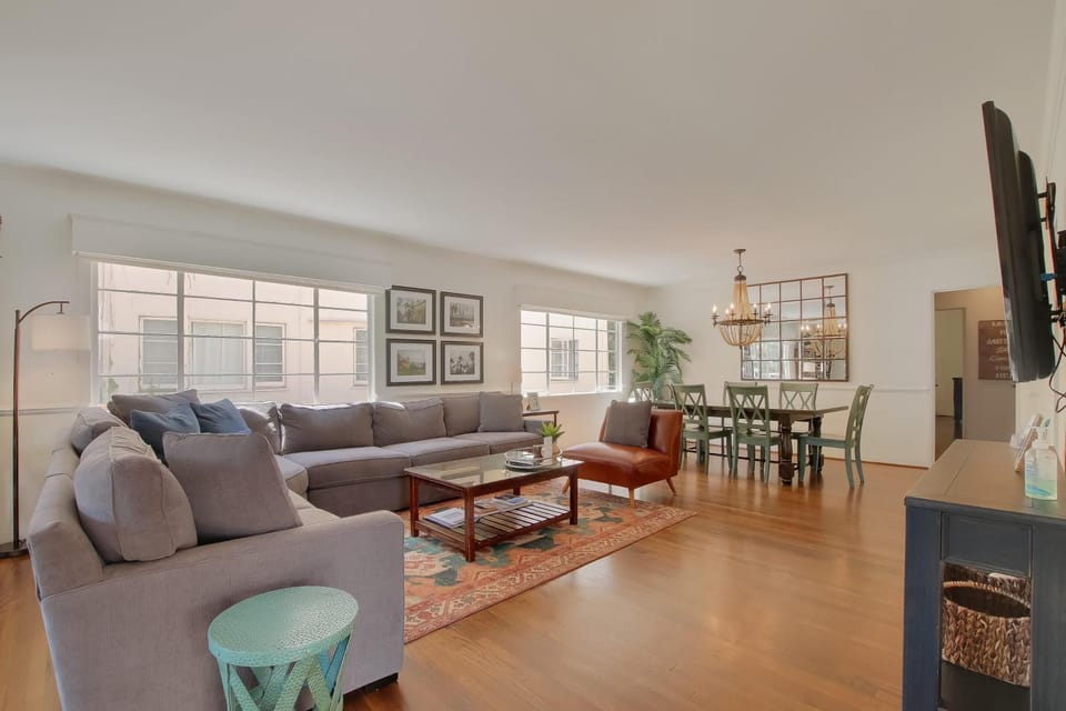West Beach Villas 1 & 2 House in Santa Barbara