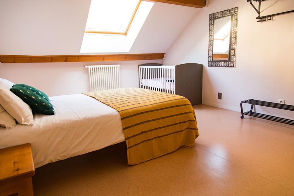 Bed, Bedroom, cot