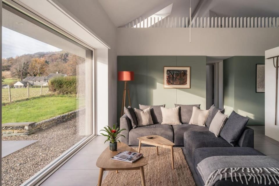 Tethera: Eco-Luxury Passivhaus on Ullswater Villa in England