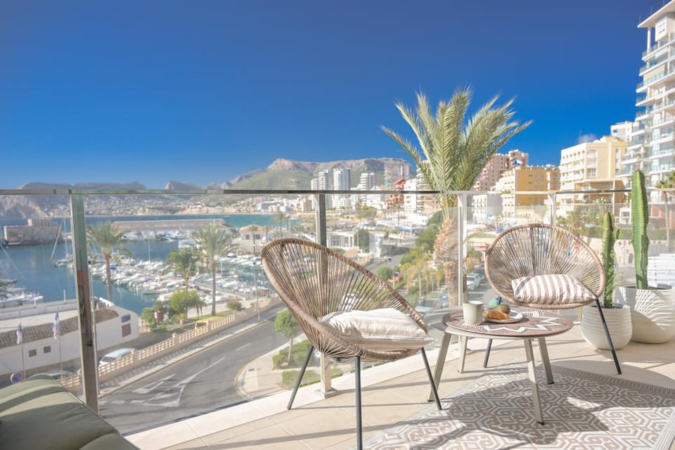 Balcony/Terrace, Balcony/Terrace, City view, Mountain view, Sea view