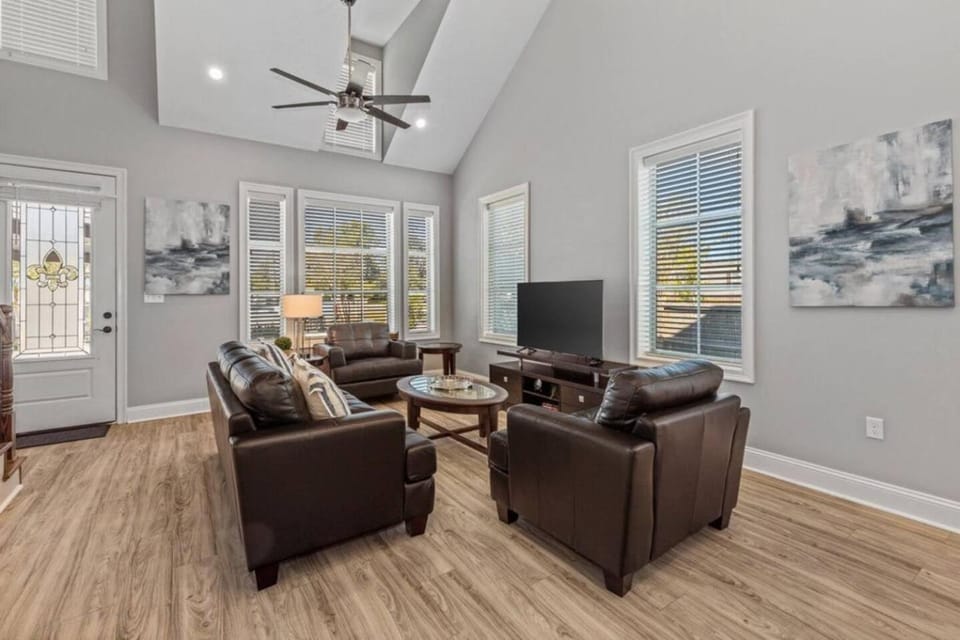 Luxury 2 bedroom townhouse #3 House in Lake Charles