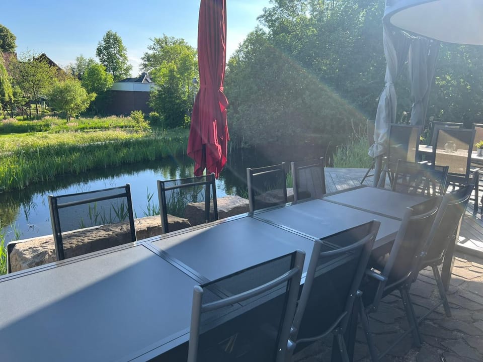 Garden, Dining area