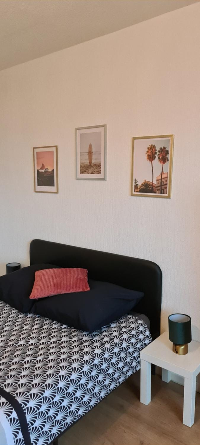 Studio KAAN avec terasse 5mn Basel Airport Apartment in Saint-Louis