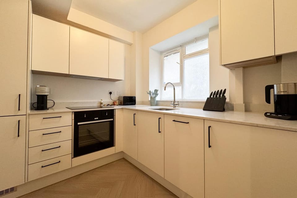 Coffee/tea facilities, Kitchen or kitchenette, dishwasher, minibar, pet friendly, stove, toaster