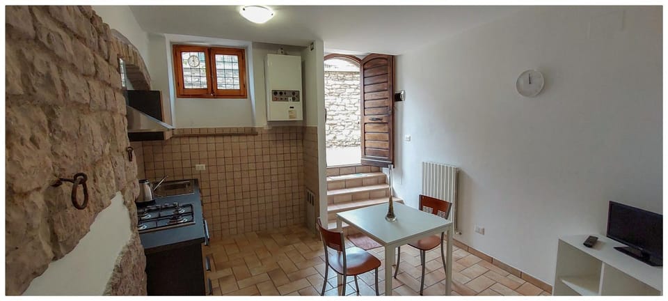 TV and multimedia, Kitchen or kitchenette, Dining area