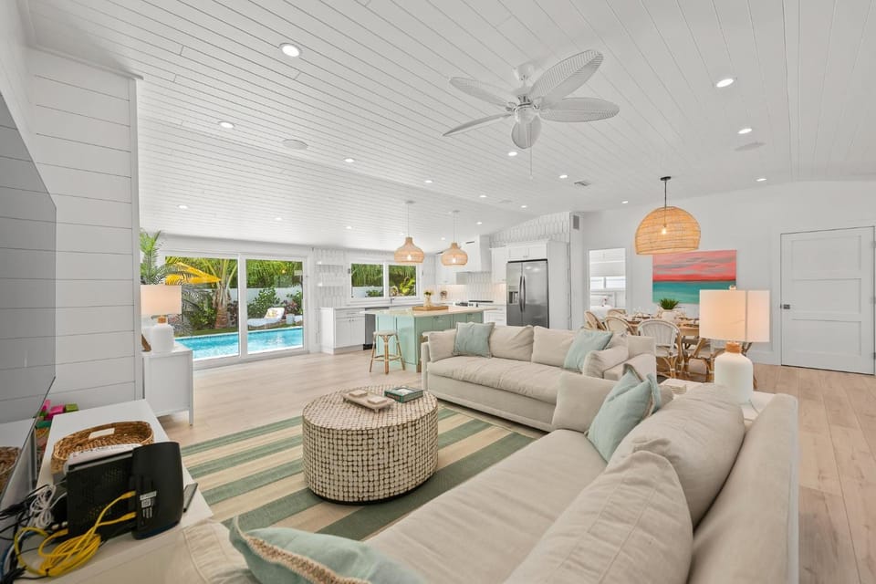 Serenity at Bay Palms House in Holmes Beach