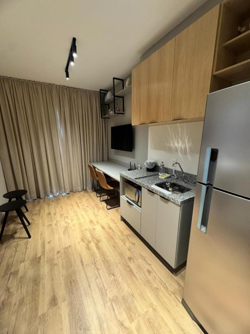 Dining area, Area and facilities