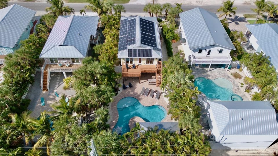 Cabana Breeze House in Anna Maria Island