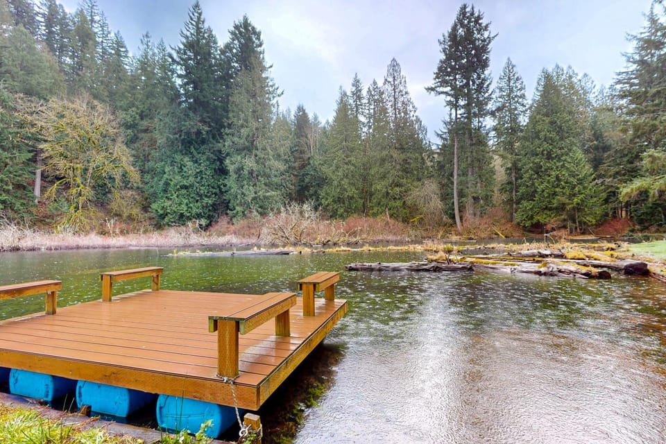The Lake's Hidden Gem House in King County