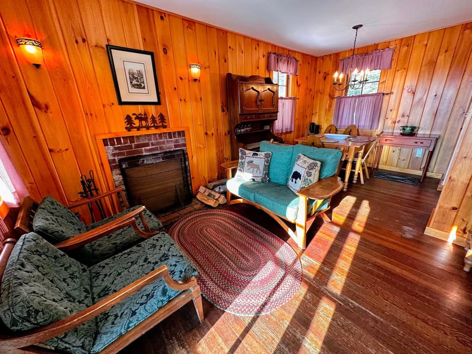 11G Quintessential New Engalnd Cottage with Fantastic Views! Chalet in Sugar Hill