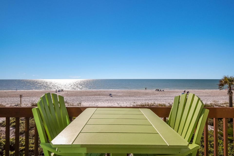 Sunset Sands at Capri Apartment in Bradenton Beach