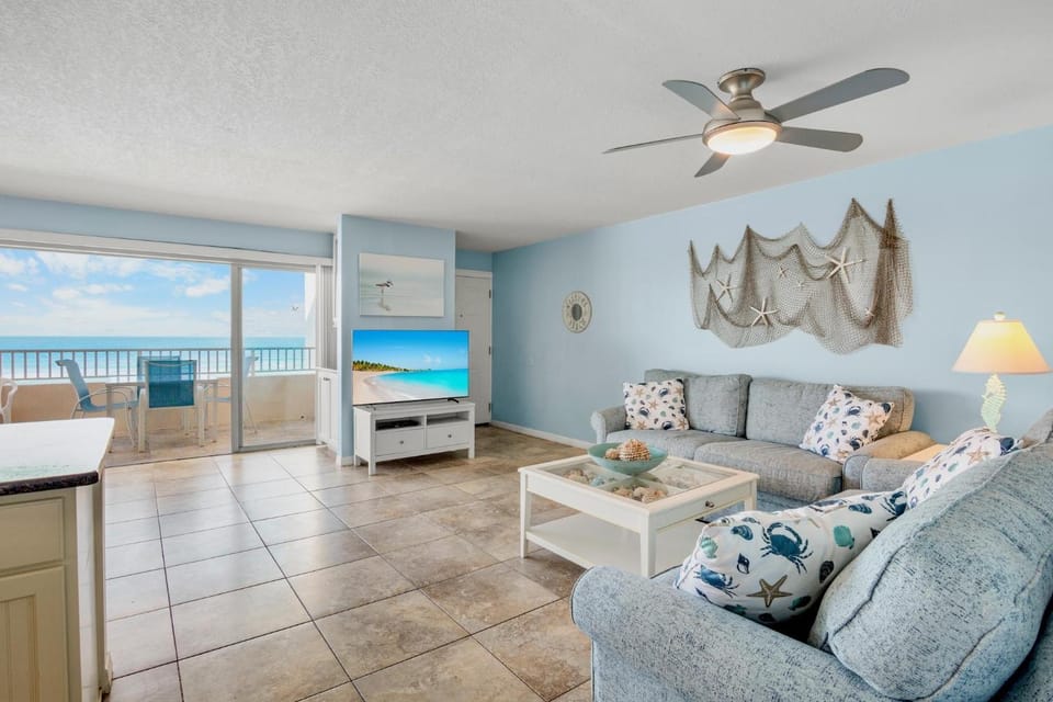 Coquina Beach Club 203 Apartment in Bradenton Beach