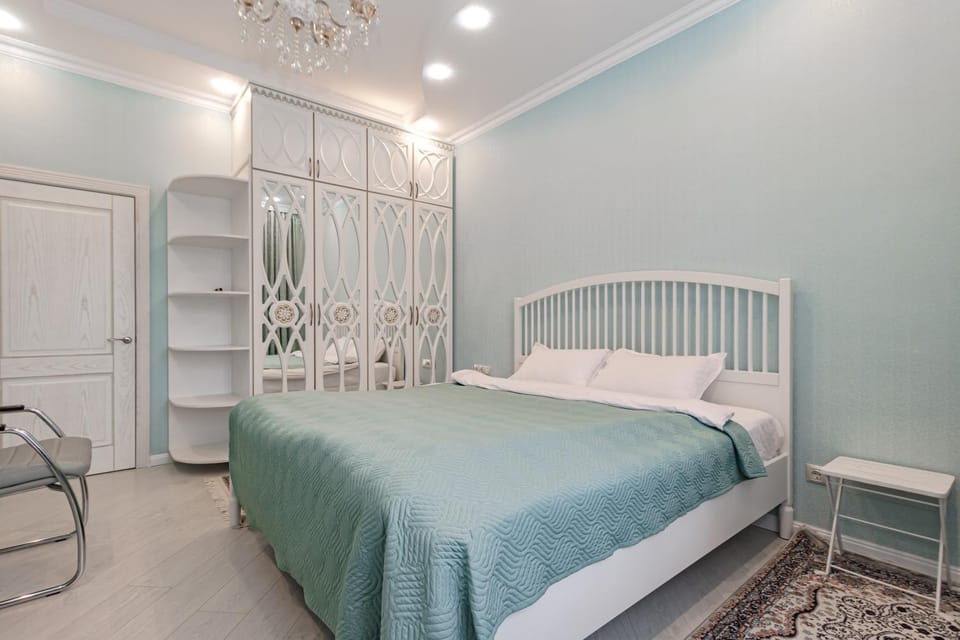Bed, Bedroom, bunk bed, wardrobe