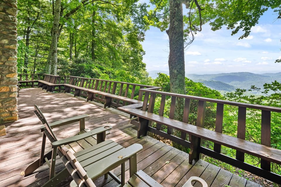 Blue View Chalet House in Watauga